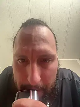 Snapshot of BobbyQ29 chatting on February 2026 11:52:01 PM BobbyQ29 online show from February 2026 11:52:01 PM