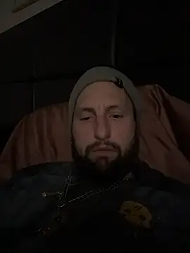 Snapshot of BobbyQ29 chatting on February 2026 07:23:02 AM BobbyQ29 online show from February 2026 07:23:02 AM