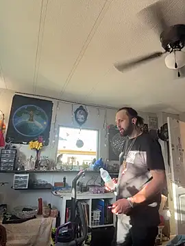 Snapshot of BobbyQ29 chatting on February 2026 12:08:01 AM BobbyQ29 online show from February 2026 12:08:01 AM