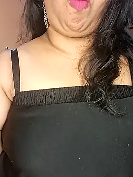 Ravina patil1 online show from January 2025 03:49:01 PM