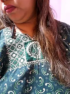 Ravina patil1 online show from September 2025 10:49:02 AM