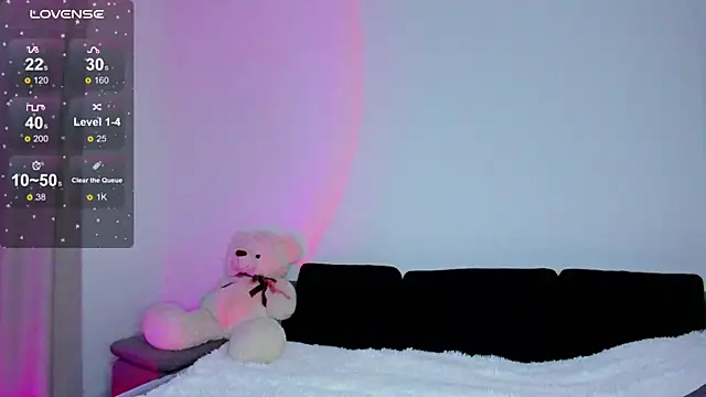 Snapshot of misspollywow chatting on September 2025 05:03:01 PM misspollywow online show from September 2025 05:03:01 PM