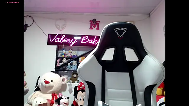 ValeryBaker  online show from October 2025 11:11:02 AM