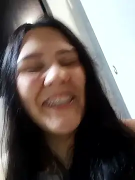 Ariakris online show from May 2026 03:24:01 AM