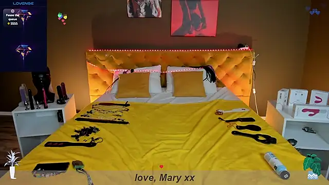 Mary Xextra online show from February 2025 01:11:01 AM