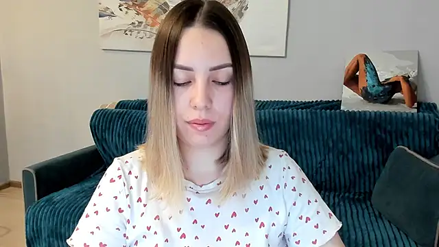 Snapshot of Mia_shy1 chatting on March 2025 06:25:02 AM Mia shy1 online show from March 2025 06:25:02 AM