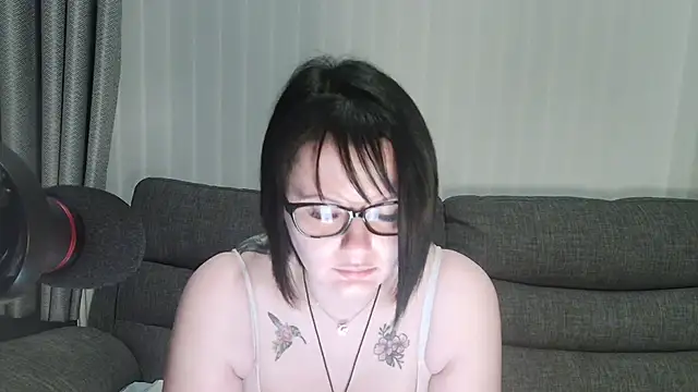 Snapshot of SquirtingIrishShannon chatting on December 2024 09:35:01 PM SquirtingIrishShannon online show from December 2024 09:35:01 PM