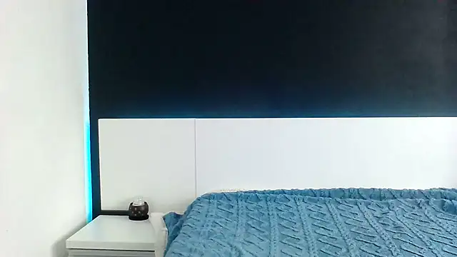 Snapshot of MikyVesela chatting on December 2024 08:52:01 AM MikyVesela online show from December 2024 08:52:01 AM