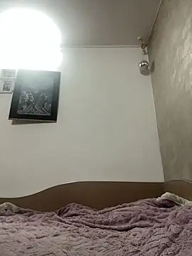 Snapshot of MikyVesela chatting on February 2026 03:52:02 PM MikyVesela online show from February 2026 03:52:02 PM