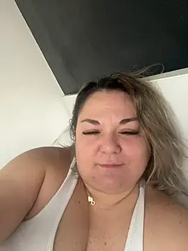 MikyVesela online show from April 2026 07:35:01 AM