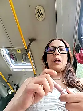 Snapshot of Lena-32 chatting on January 2025 03:47:02 PM Lena-32 online show from January 2025 03:47:02 PM