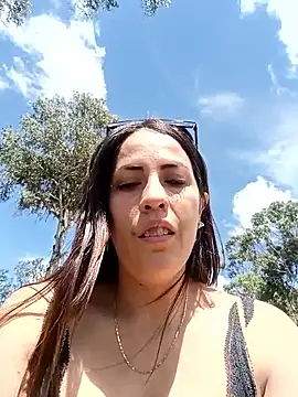 Snapshot of Lena-32 chatting on January 2026 04:54:02 PM Lena-32 online show from January 2026 04:54:02 PM