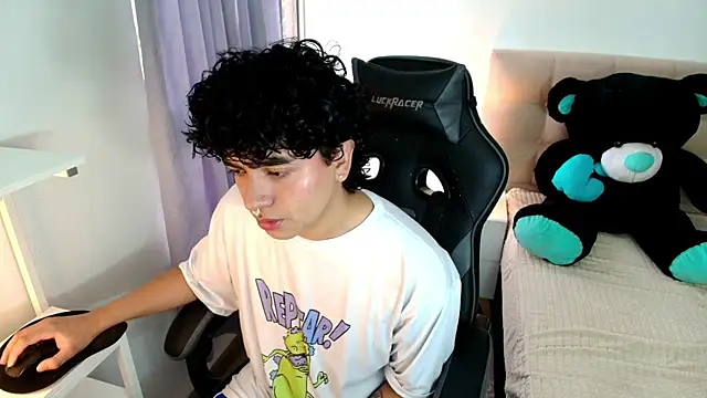  nickconnor01 online show from December 2024 08:49:02 PM