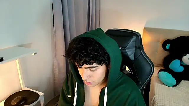  nickconnor01 online show from December 2024 11:08:01 PM