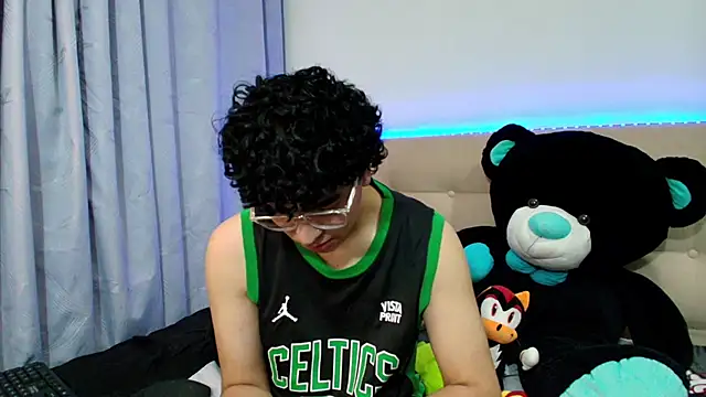  nickconnor01 online show from December 2024 01:10:01 AM