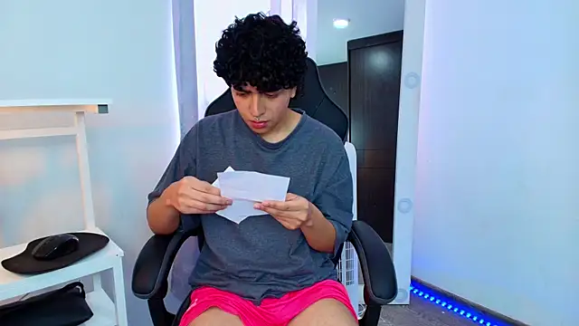  nickconnor01 online show from January 2025 08:04:01 PM