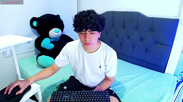  nickconnor01 online show from March 2025 07:17:01 PM