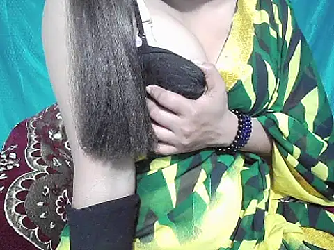 Snapshot of YourGoldenGirl chatting on February 2026 04:25:01 PM YourGoldenGirl online show from February 2026 04:25:01 PM