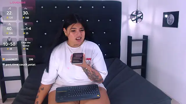 Mels  online show from February 2025 10:36:02 PM