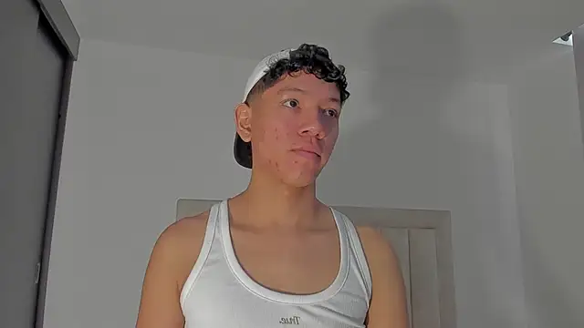 JulianRose 1 online show from May 2026 01:08:01 PM