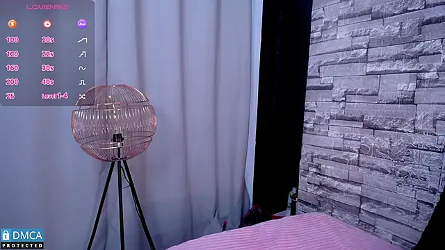 BellaOdisea online show from March 2025 05:38:02 PM