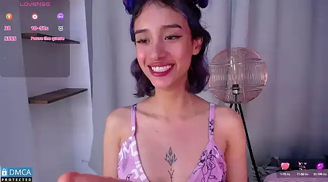 BellaOdisea online show from March 2025 05:19:01 AM