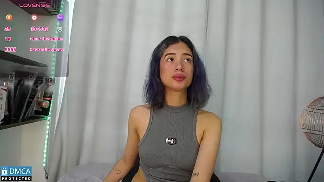 BellaOdisea online show from March 2025 04:26:02 PM