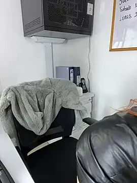 Eyleen 24 online show from February 2025 07:03:01 PM