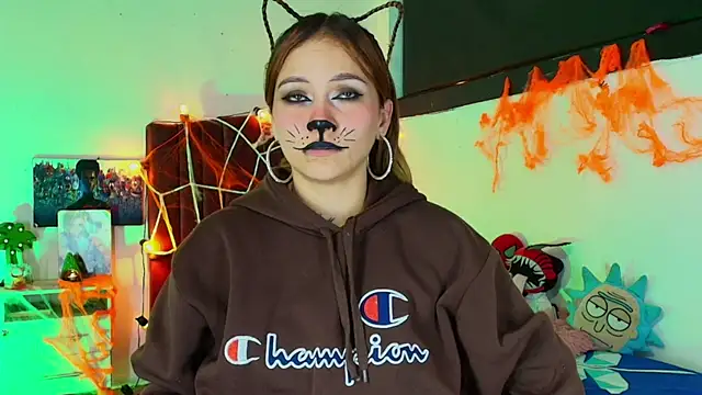 alisson zafiro  online show from October 2025 03:21:02 AM