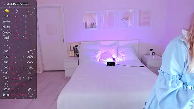 Lil Amelie online show from April 2026 08:17:02 AM