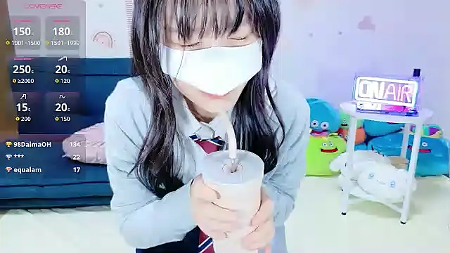 Snapshot of _Iroha_99 chatting on September 2025 09:23:02 AM Iroha 99 online show from September 2025 09:23:02 AM