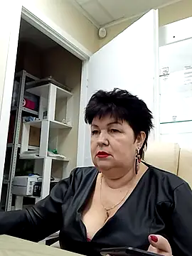 Snapshot of FantasyMichelle chatting on January 2025 06:35:01 AM FantasyMichelle online show from January 2025 06:35:01 AM