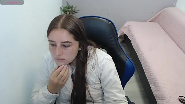 valerie diaz1 online show from February 2026 01:43:01 PM