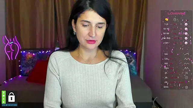 Snapshot of Alianna_Solo_Kisses chatting on January 2025 03:46:01 PM Alianna Solo Kisses online show from January 2025 03:46:01 PM