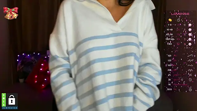 Snapshot of Alianna_Solo_Kisses chatting on January 2025 03:55:02 PM Alianna Solo Kisses online show from January 2025 03:55:02 PM