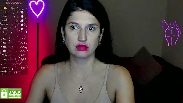 Snapshot of Alianna_Solo_Kisses chatting on February 2025 12:24:02 PM Alianna Solo Kisses online show from February 2025 12:24:02 PM