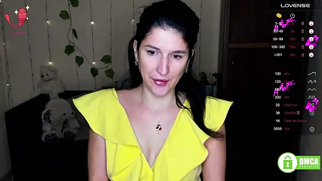 Snapshot of Alianna_Solo_Kisses chatting on February 2025 06:24:02 AM Alianna Solo Kisses online show from February 2025 06:24:02 AM