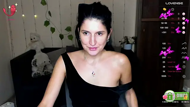 Snapshot of Alianna_Solo_Kisses chatting on February 2025 03:30:02 PM Alianna Solo Kisses online show from February 2025 03:30:02 PM