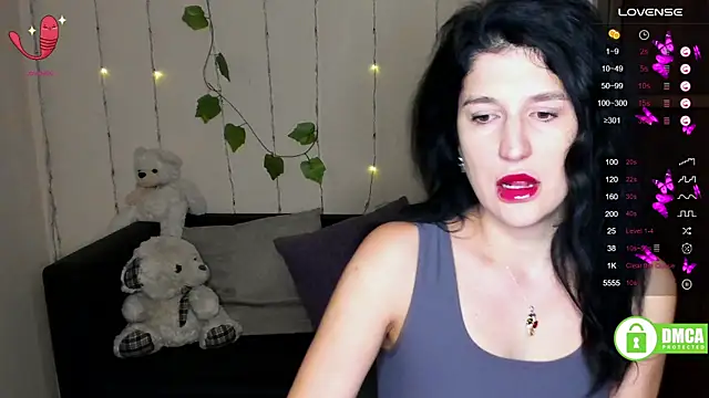 Snapshot of Alianna_Solo_Kisses chatting on February 2025 06:29:02 AM Alianna Solo Kisses online show from February 2025 06:29:02 AM