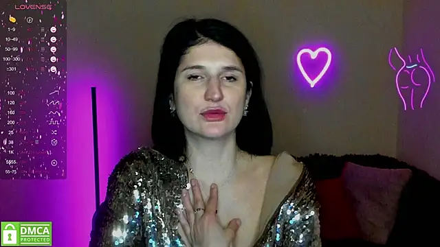 Snapshot of Alianna_Solo_Kisses chatting on February 2025 03:38:02 PM Alianna Solo Kisses online show from February 2025 03:38:02 PM