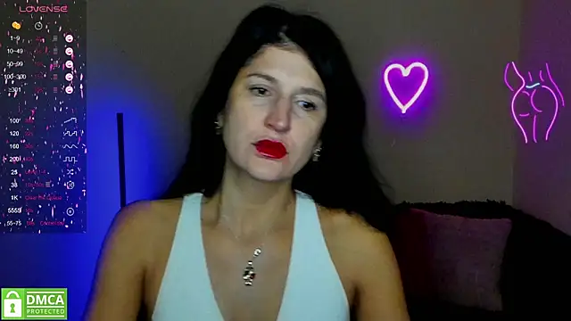 Snapshot of Alianna_Solo_Kisses chatting on February 2025 06:28:01 AM Alianna Solo Kisses online show from February 2025 06:28:01 AM