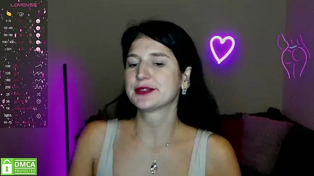 Snapshot of Alianna_Solo_Kisses chatting on February 2025 09:53:02 AM Alianna Solo Kisses online show from February 2025 09:53:02 AM