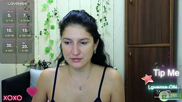 Alianna Solo Kisses online show from November 2025 12:59:02 PM