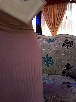 Snapshot of MelannyBell chatting on January 2025 10:07:02 PM MelannyBell online show from January 2025 10:07:02 PM