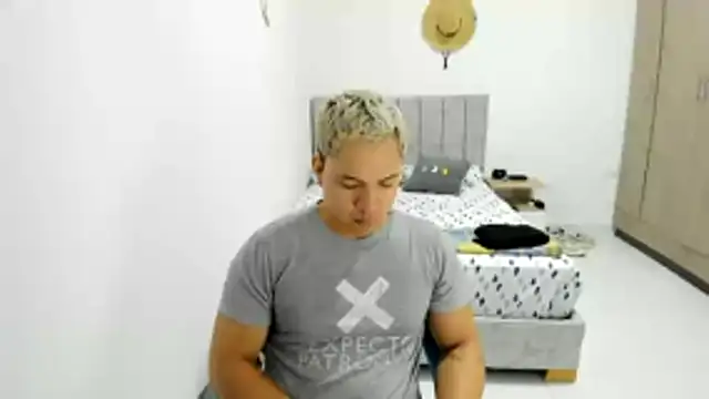 Valerioe online show from May 2026 08:32:01 AM