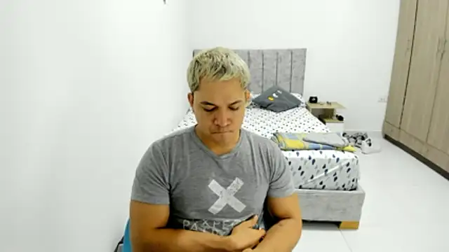 Valerioe online show from May 2026 08:33:02 AM