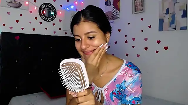 Snapshot of floweer_ chatting on March 2025 01:51:01 PM floweer online show from March 2025 01:51:01 PM