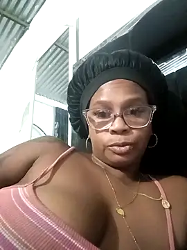 Melanie candy  online show from October 2025 11:16:01 PM