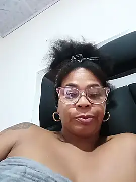 Melanie candy  online show from April 2026 02:42:01 AM