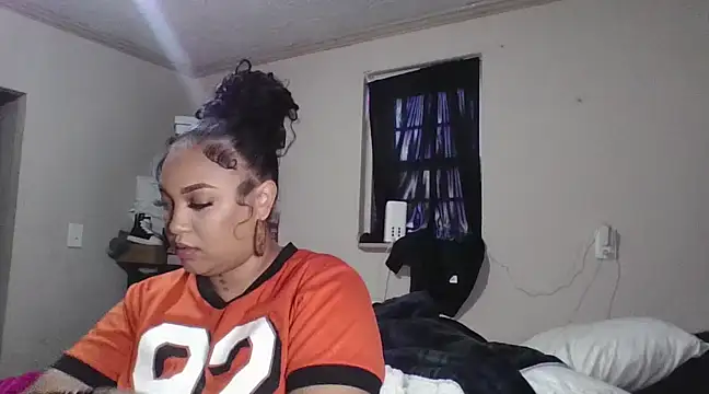 Snapshot of jaydadior chatting on March 2025 04:45:01 PM jaydadior online show from March 2025 04:45:01 PM